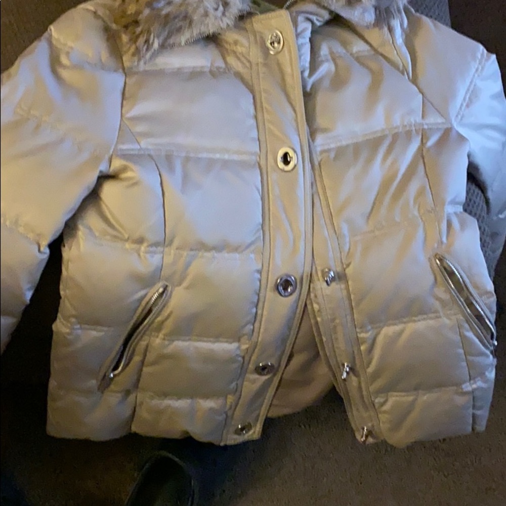 Coat - Picture 4 of 4
